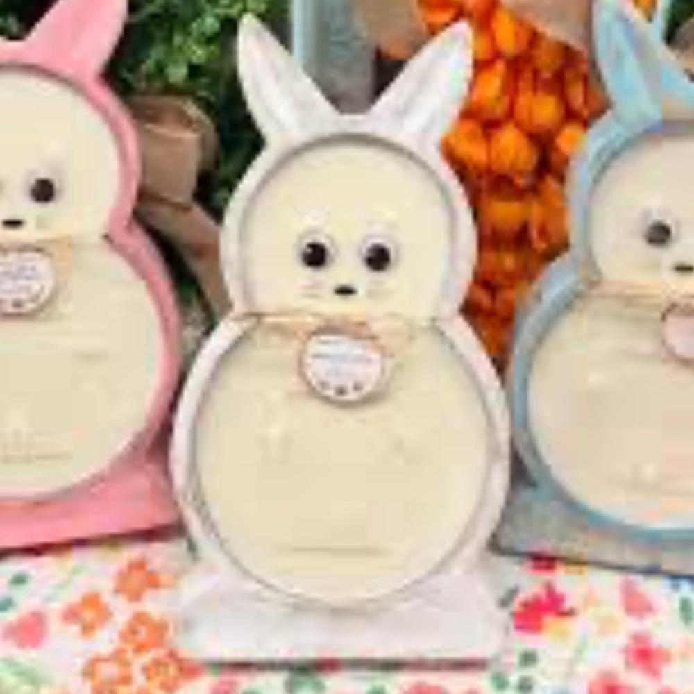 Aldi Kirkton Easter Bunny Candle White wood